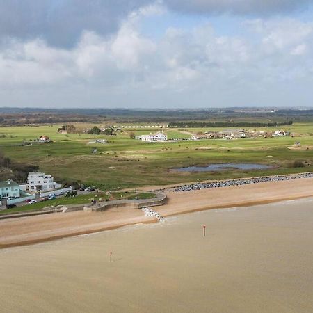 Links Bay - 100 Yards From Beach And Golf Course Дийл Екстериор снимка